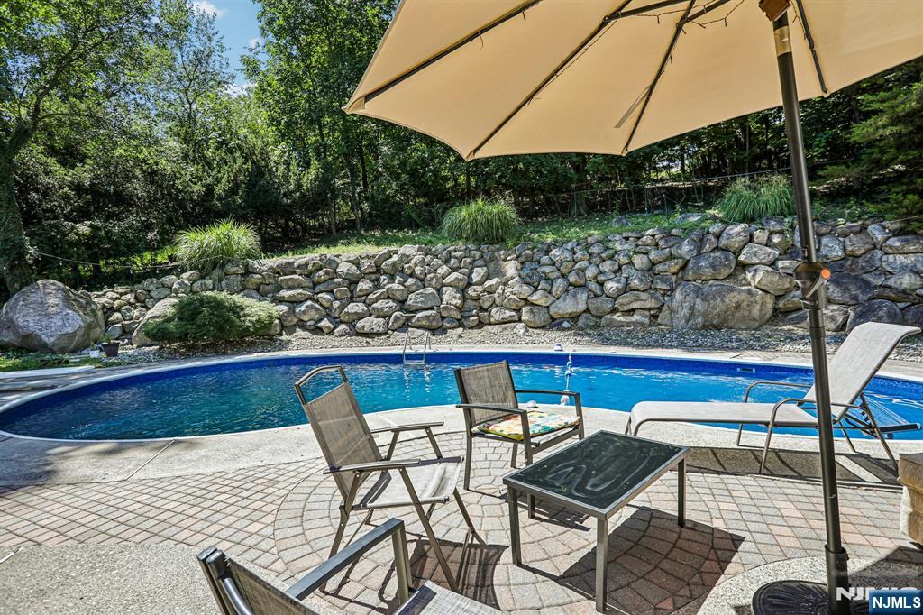 34th image of 89 Knolls Rd, Bloomingdale, NJ 07403 | MLS# 26031627