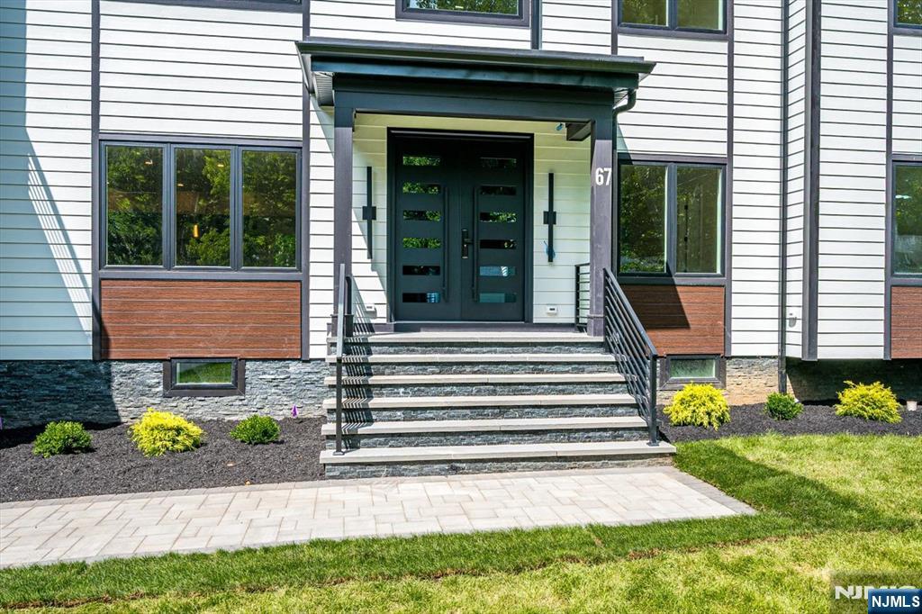 67 Falcon Road - Photo 3