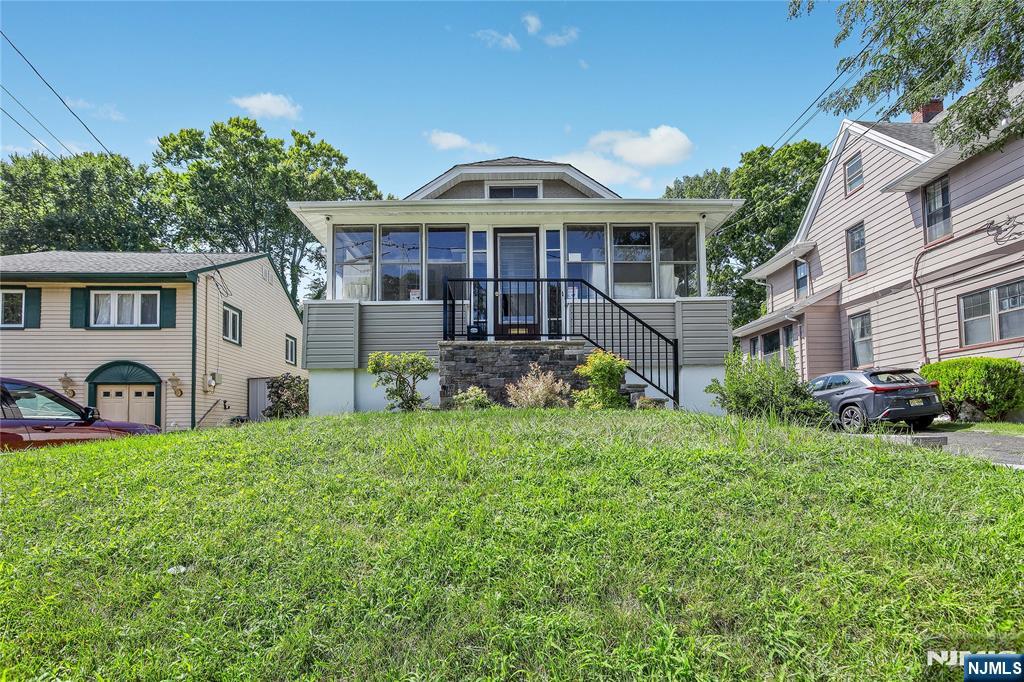 13 Cottage Place - Photo 1