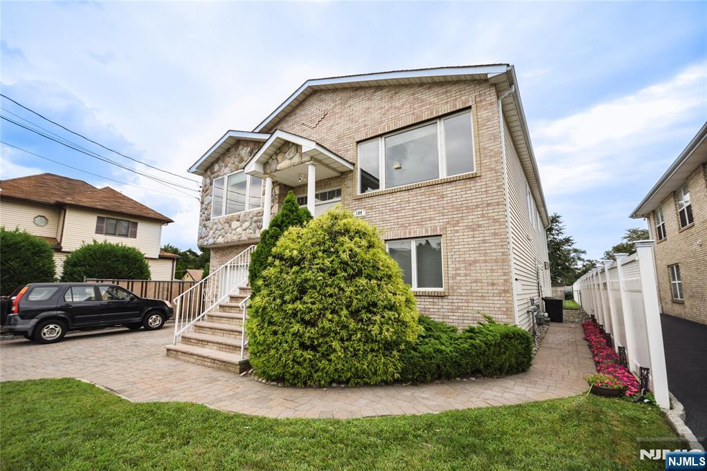 104 Franklin Street 1 - Photo 2