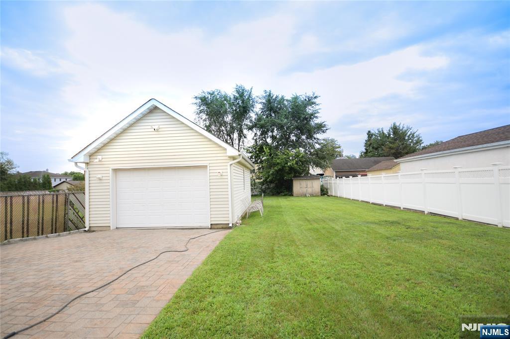 104 Franklin Street 1 - Photo 4