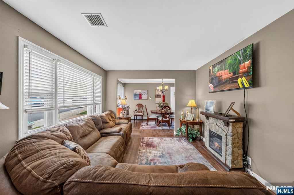 129 Belmohr Street - Photo 4