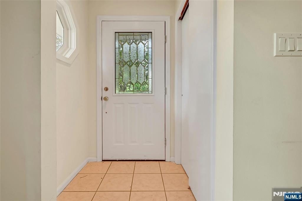 12 Leoson Parkway - Photo 4