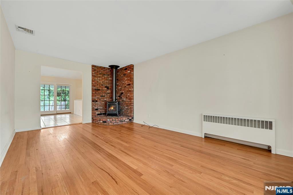 12 Leoson Parkway - Photo 5