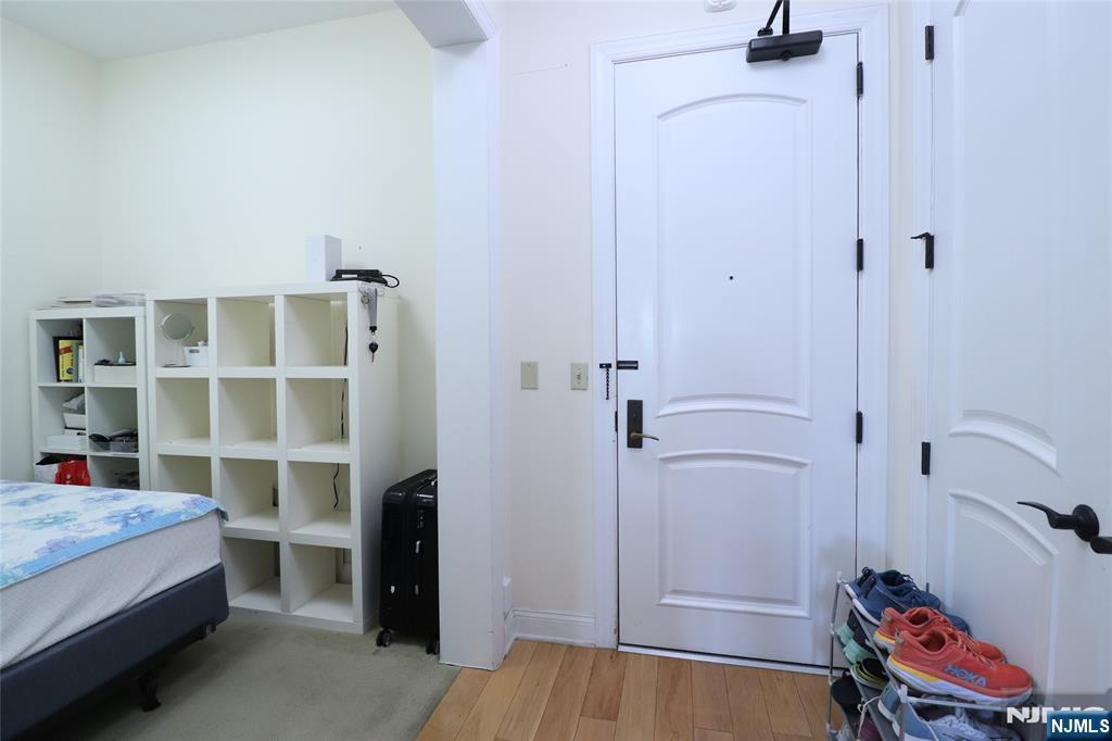 1209 The Plaza - Photo 5