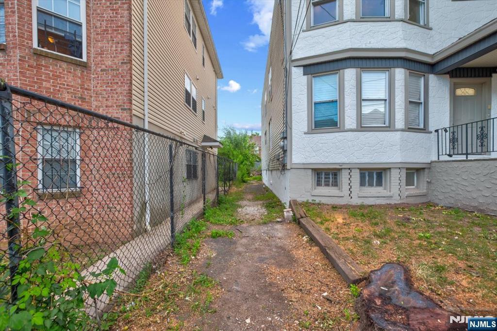 20 Edwin Place - Photo 5