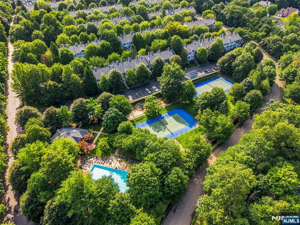 2140 Jordan Ct, Mahwah, NJ 07430