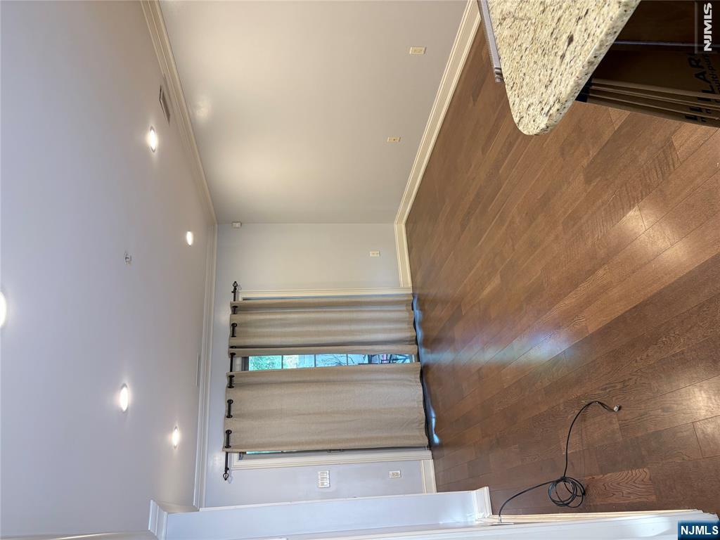 1625 Paterson Plank Road 5 - Photo 5