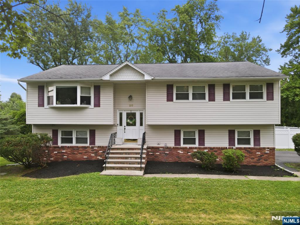 20 Arnold Drive - Photo 1