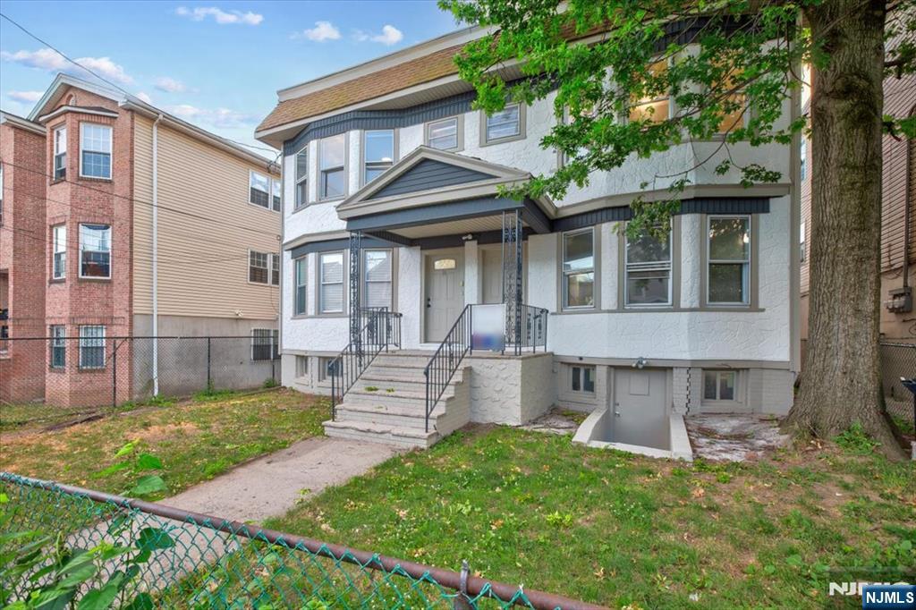 22 Edwin Place - Photo 3