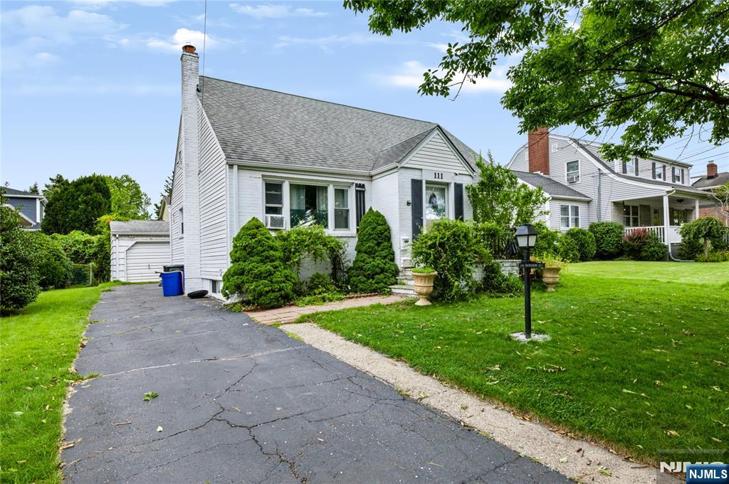 111 Paterson Avenue - Photo 1
