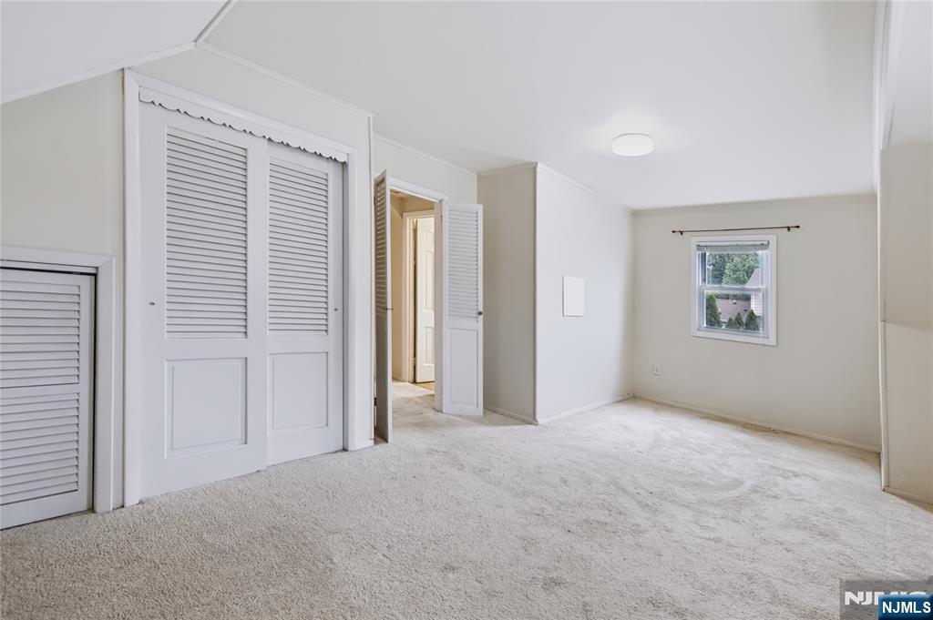 111 Paterson Avenue - Photo 5