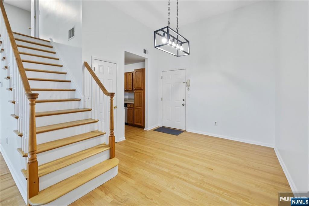 32 Smith Avenue 2F - Photo 4