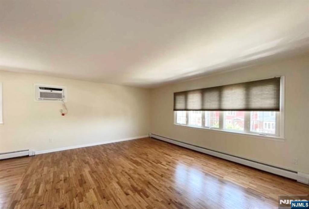 506 Davis Avenue - Photo 1