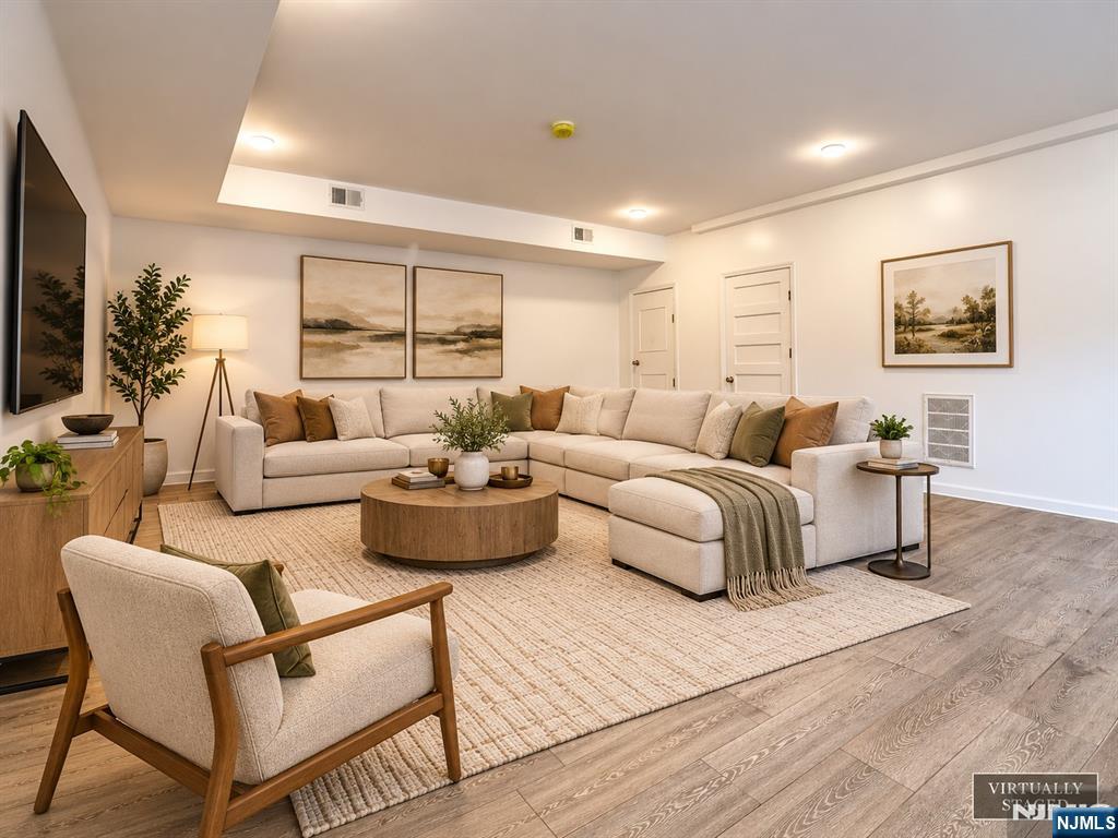 9017 Riverside Place House - Photo 3
