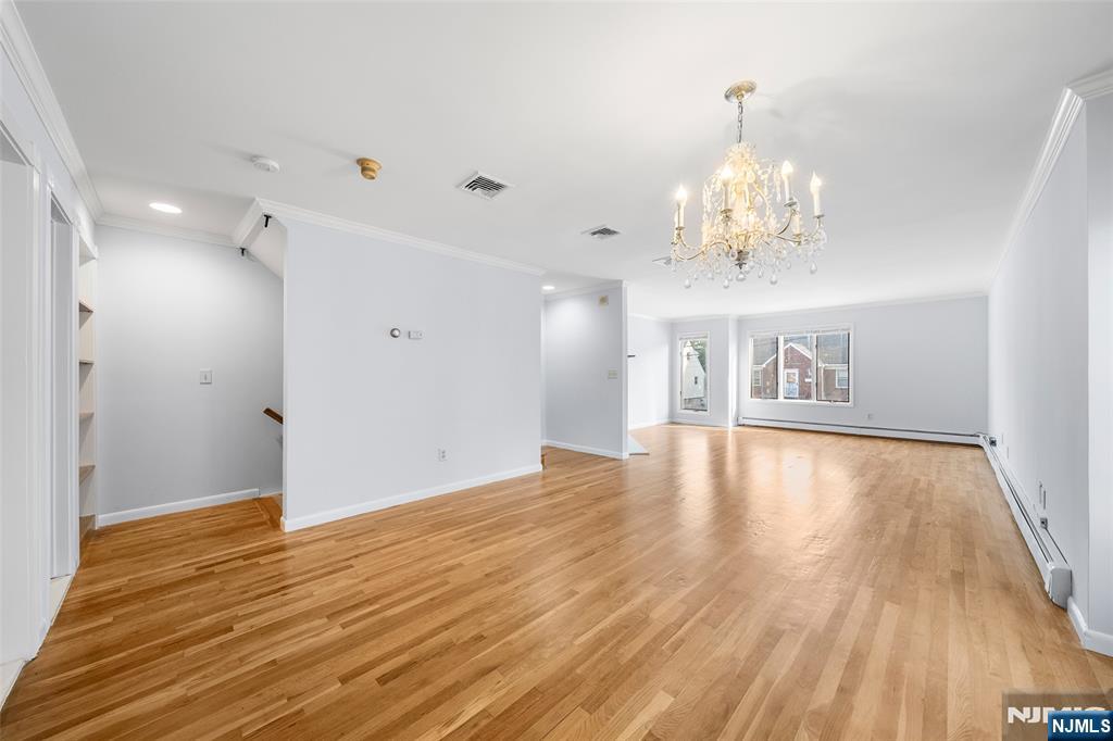 408 Elizabeth Street A - Photo 4