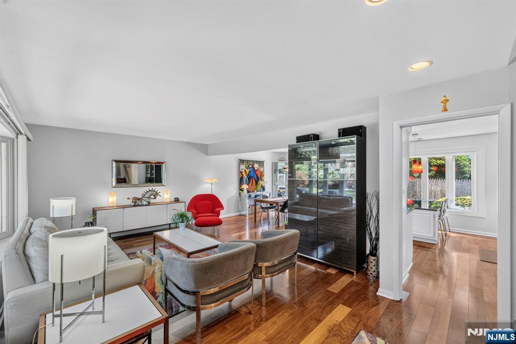 4 Kenyon Court - Photo 4