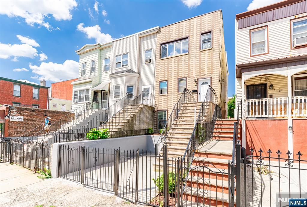 65 Baldwin Avenue - Photo 2