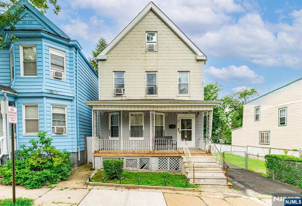 35 Grove Terrace - Photo 2