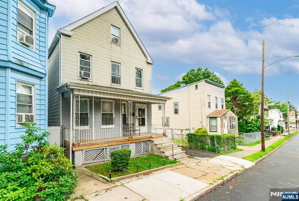 35 Grove Terrace - Photo 3