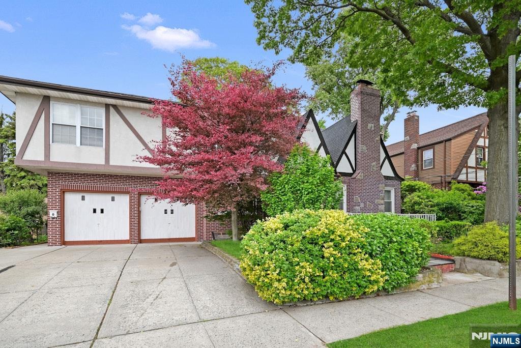 497 Oakdene Avenue - Photo 2