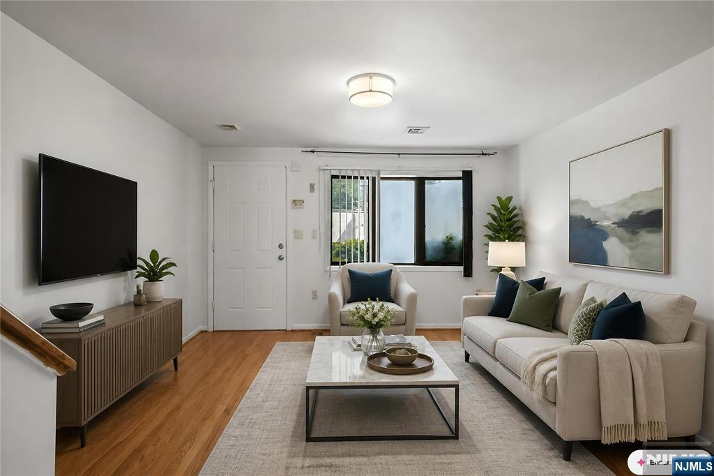 626 Chancellor Avenue C0010 - Photo 4