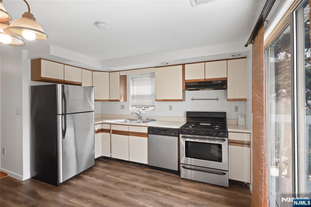626 Chancellor Avenue C0010 - Photo 5