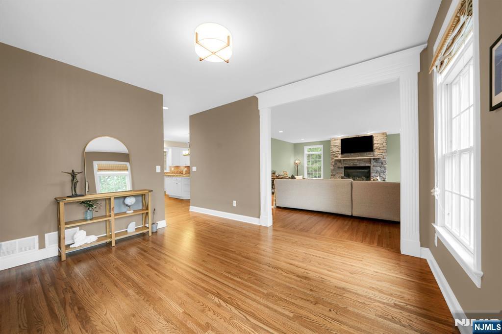 189 Western Avenue - Photo 4