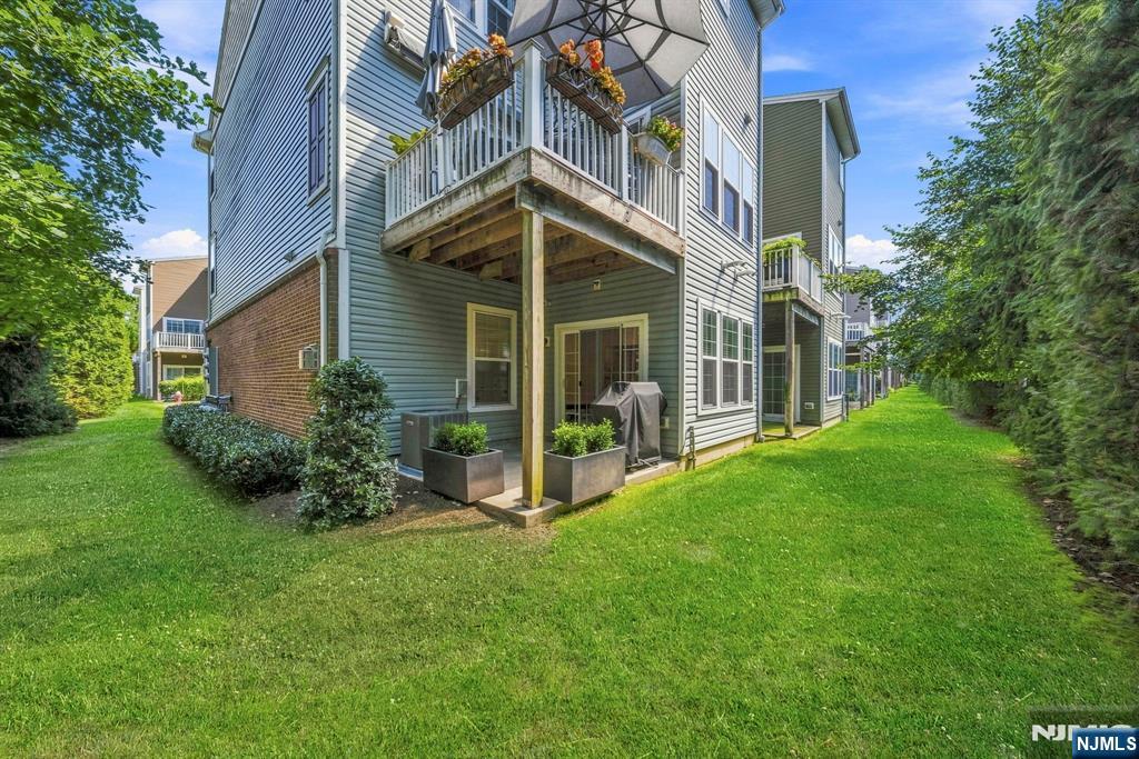 306 Orchard Ter, Cresskill, NJ 07626