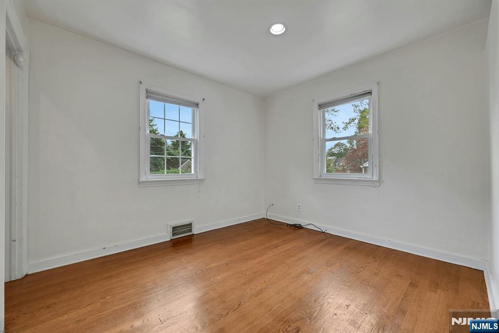 11 Pine Street - Photo 5