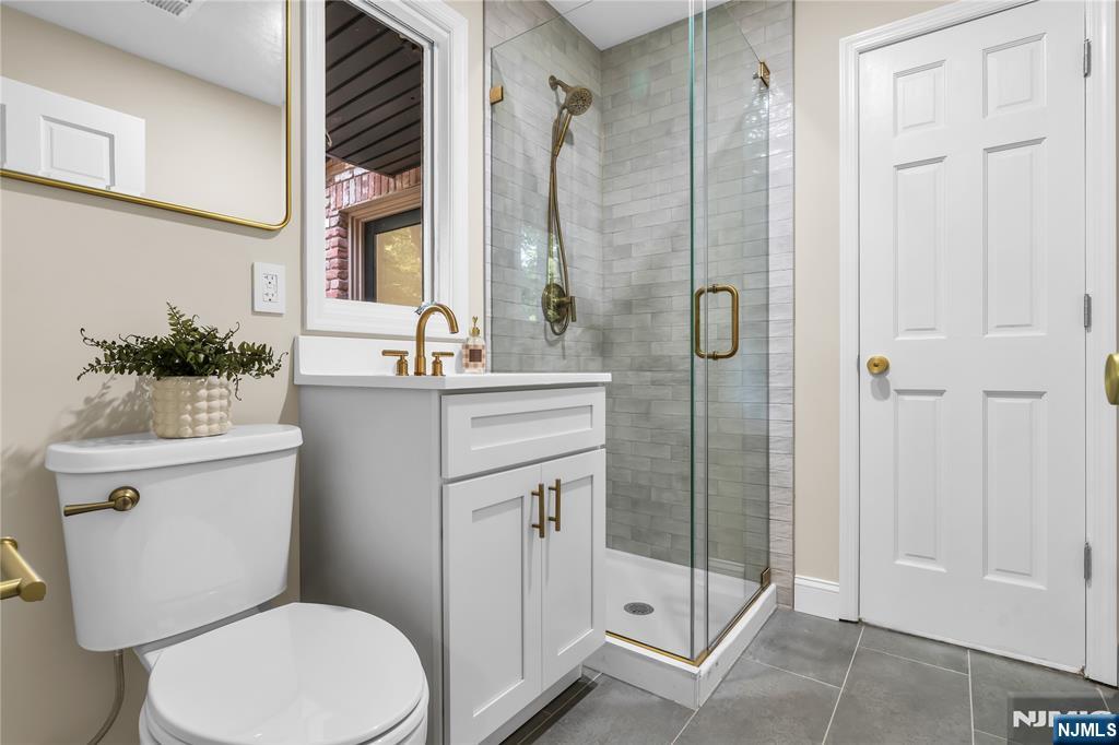 17 Deerhill Drive — photo 18