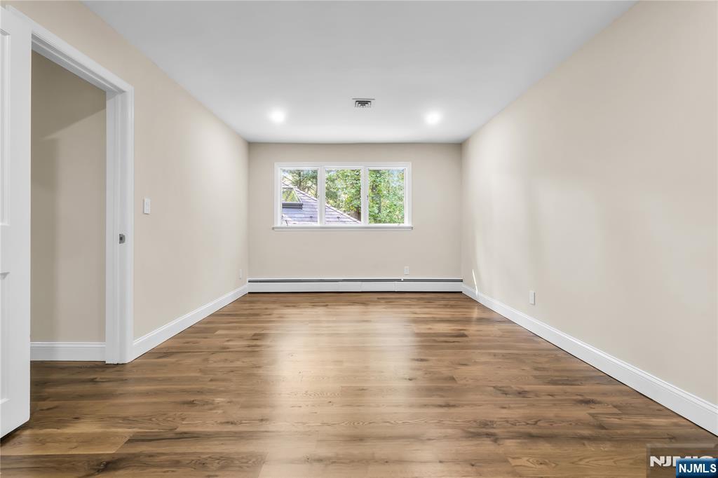 17 Deerhill Drive — photo 35