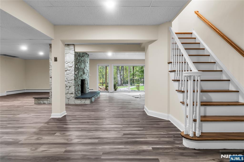 17 Deerhill Drive — photo 36