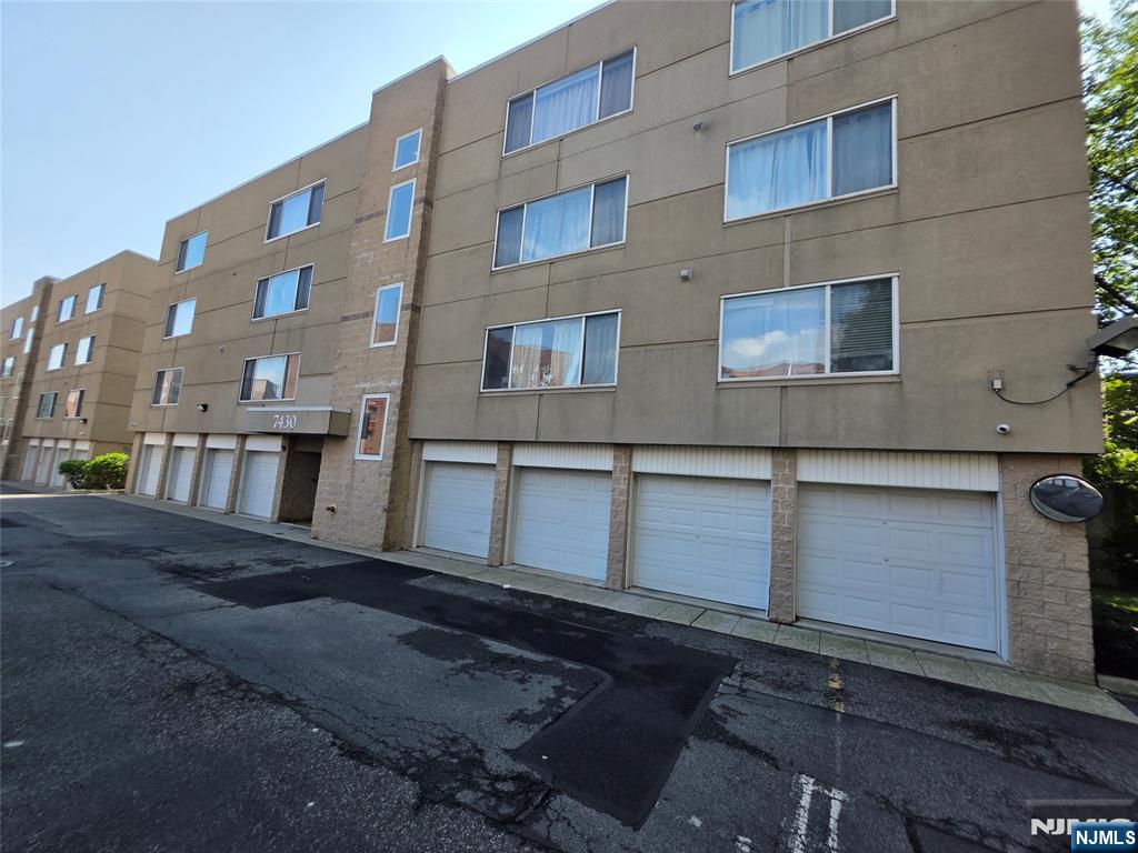 7430 JFK Blvd E 4A - Photo 3