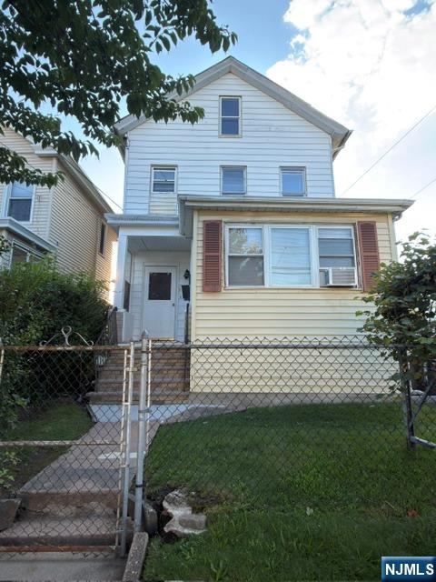 150 Lakeview Avenue 2 - Photo 1