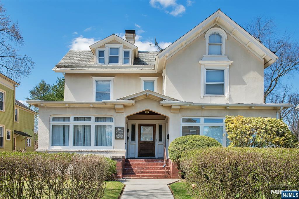 94 Park Street 2R - Photo 1