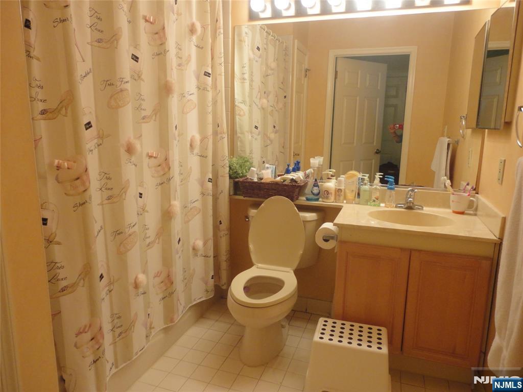1436 Westgate Drive - Photo 4