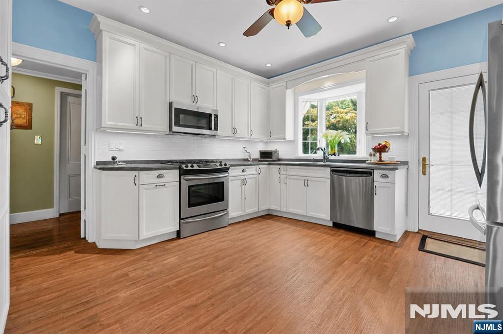 235 Kinderkamack Road — photo 30