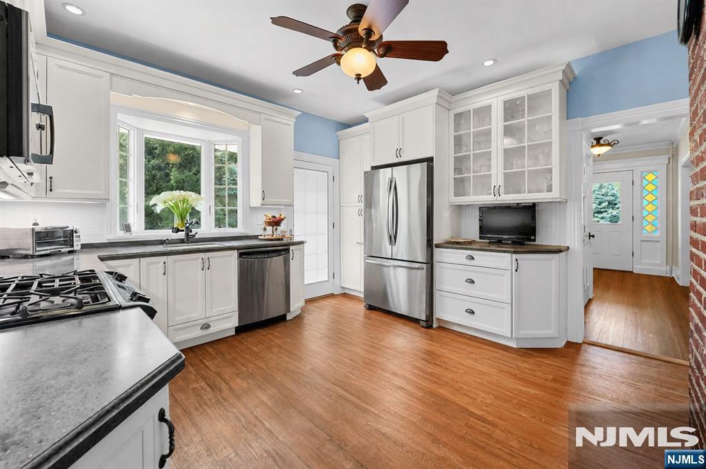 235 Kinderkamack Road — photo 31