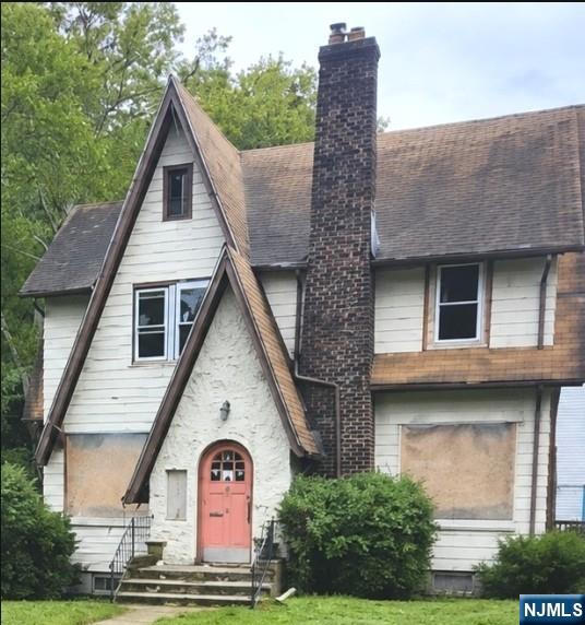52 Hillside - Photo 1