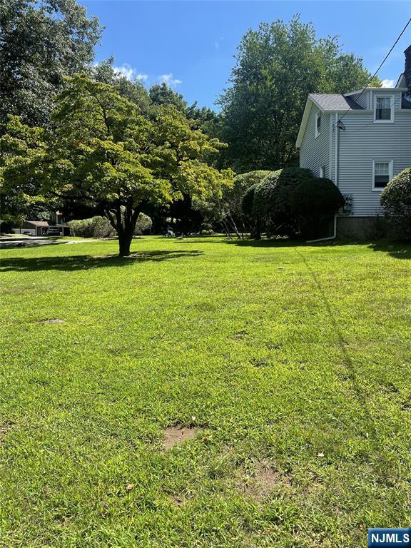 606 Wyckoff Avenue A - Photo 2
