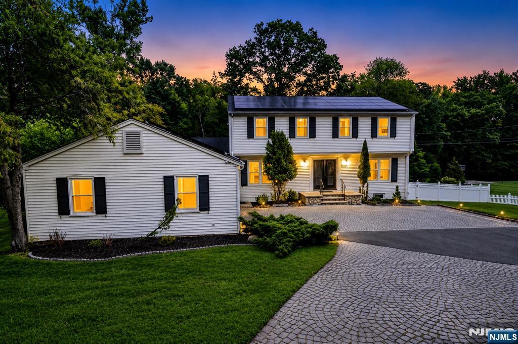 520 W Saddle River Rd, Upper Saddle River, NJ 07458