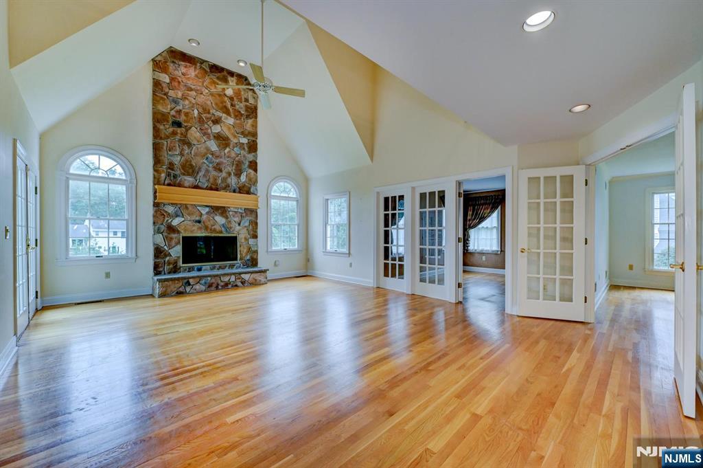 416 Hidden Valley Court