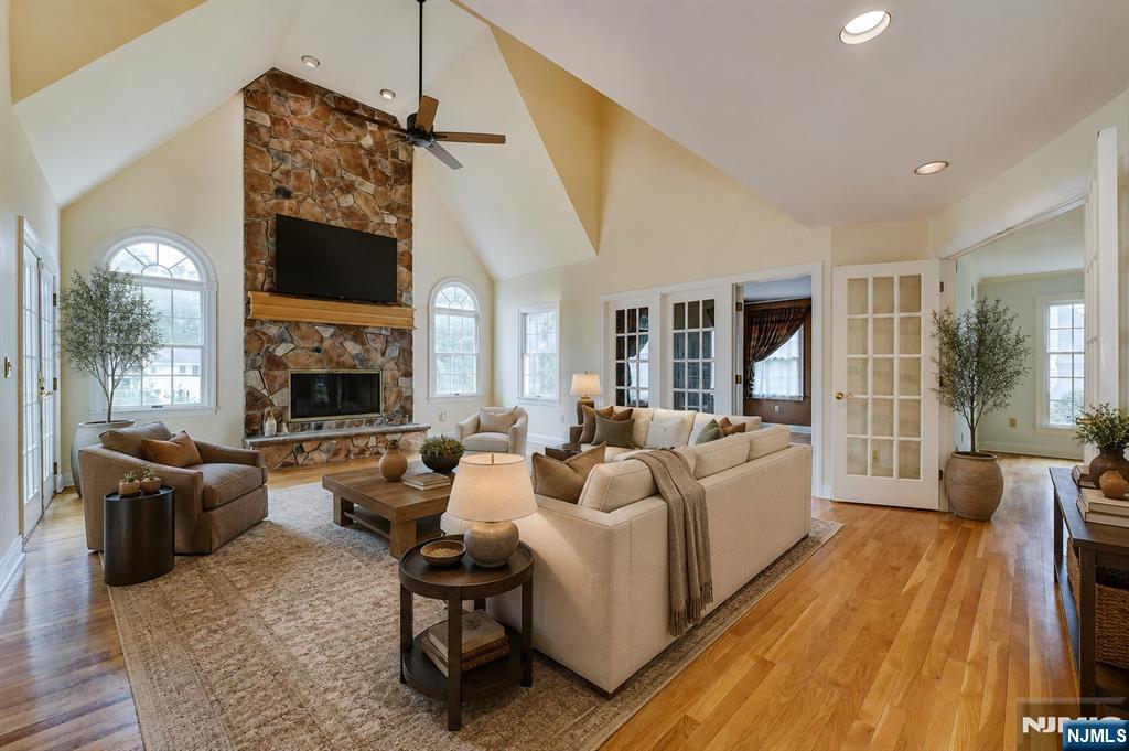 416 Hidden Valley Court