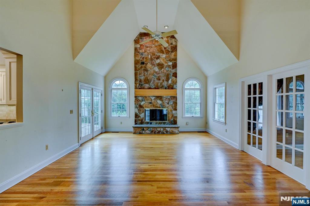 416 Hidden Valley Court