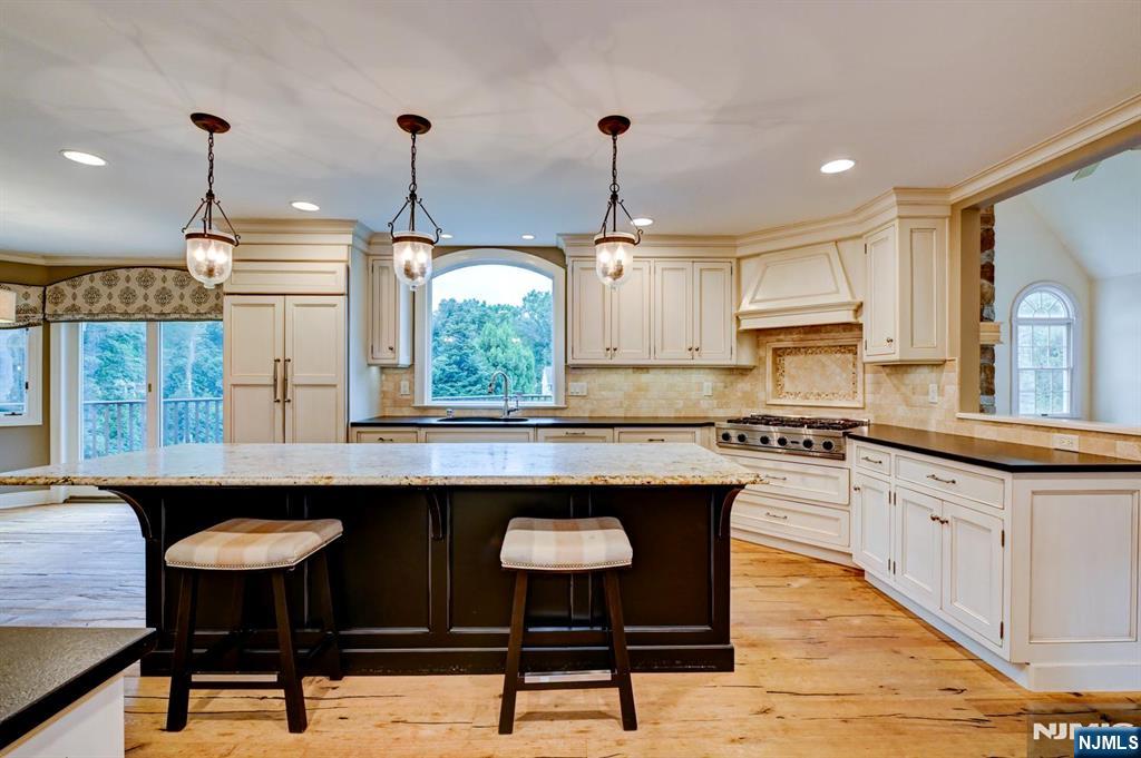 416 Hidden Valley Court