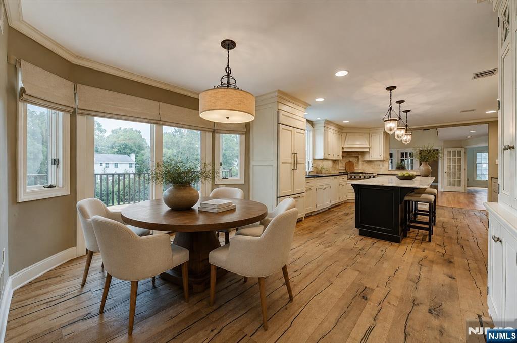 416 Hidden Valley Court