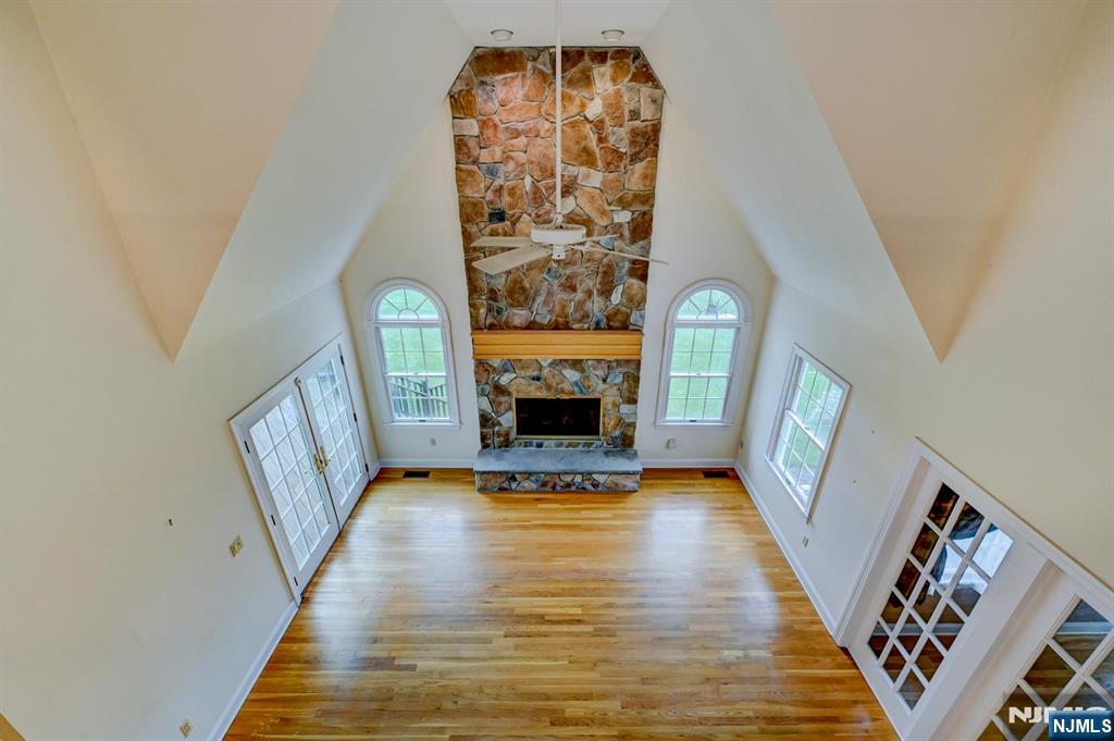 416 Hidden Valley Court