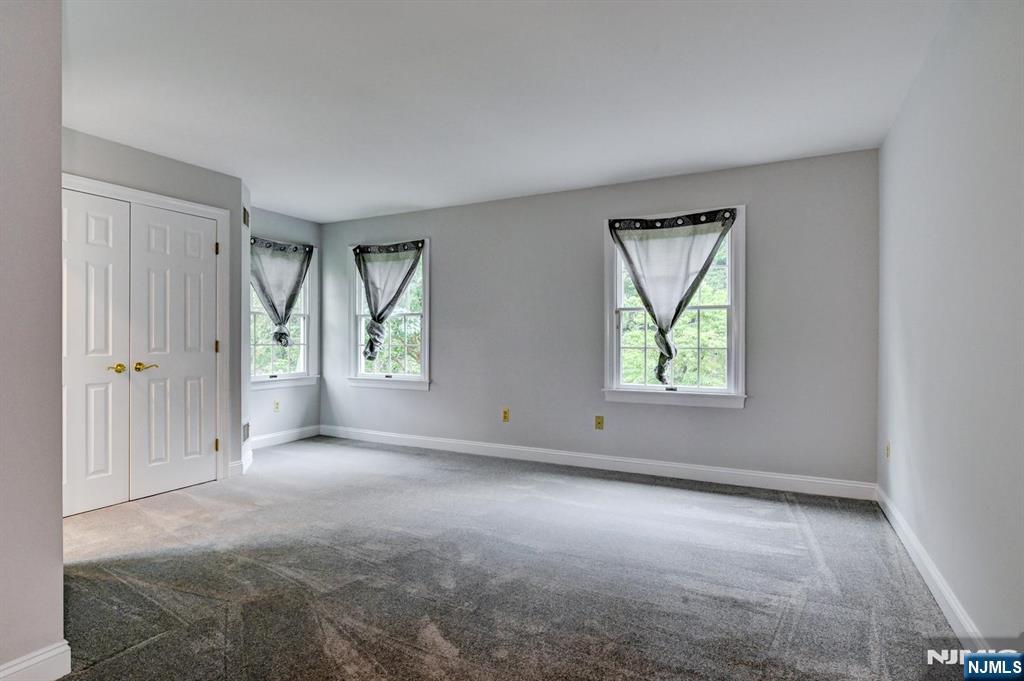 416 Hidden Valley Court