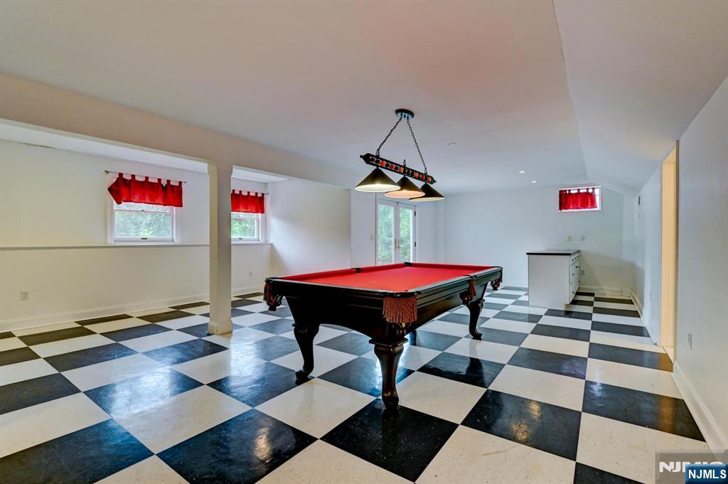 416 Hidden Valley Court